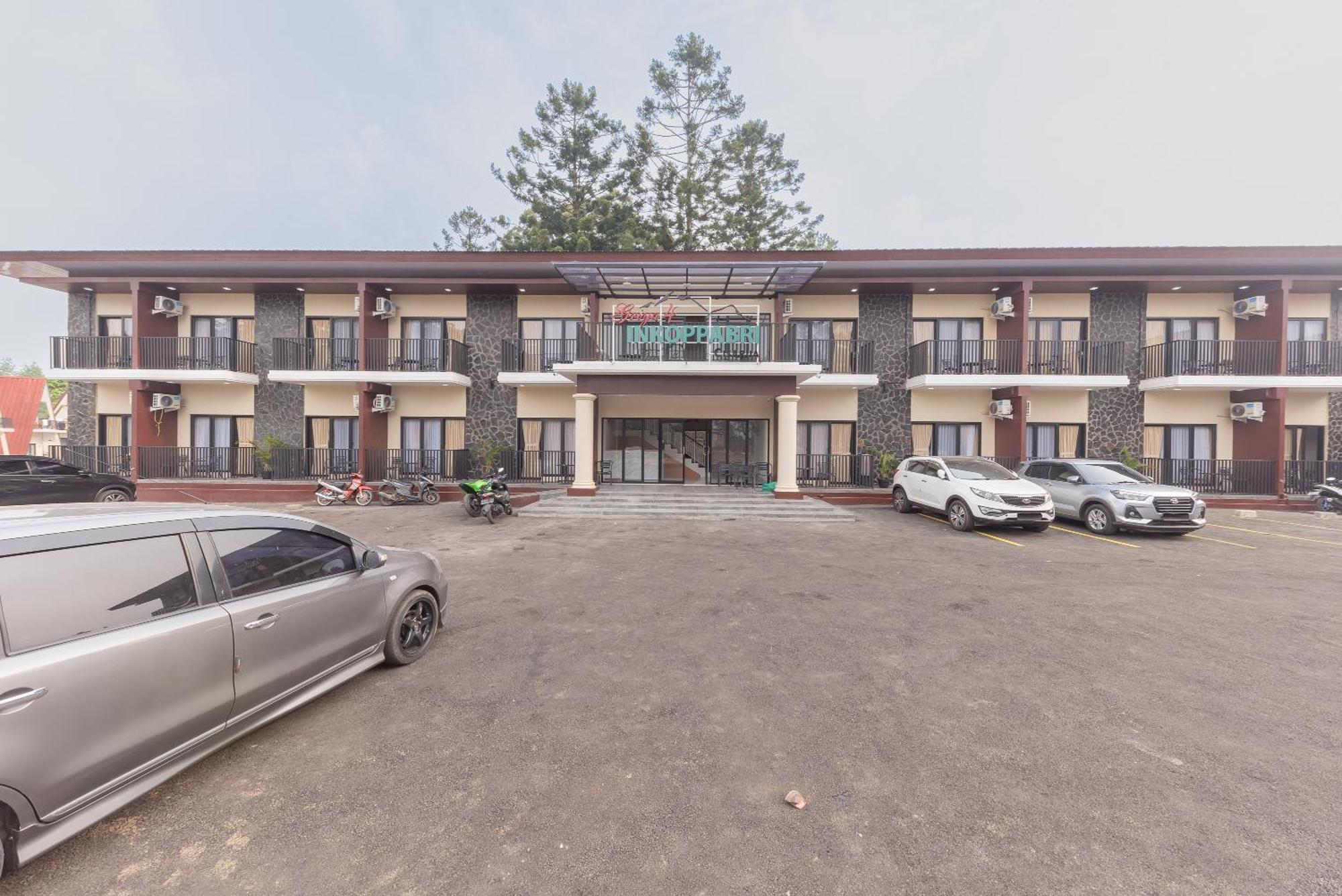 Urbanview Hotel Inkoppabri Cisarua Puncak Exterior photo