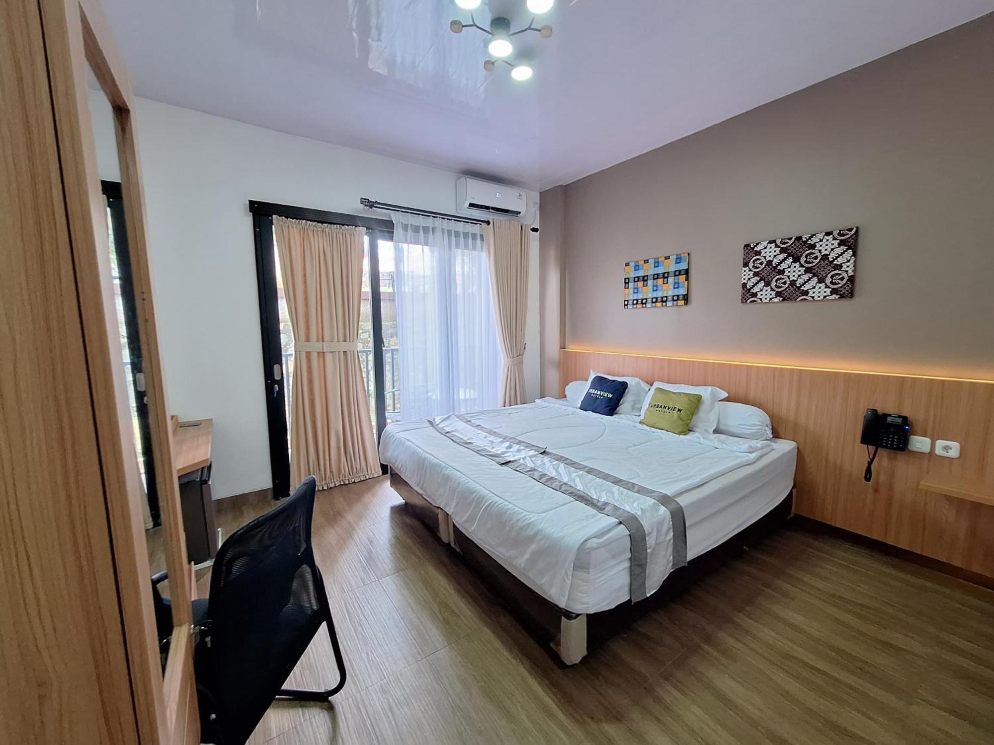 Urbanview Hotel Inkoppabri Cisarua Puncak Exterior photo