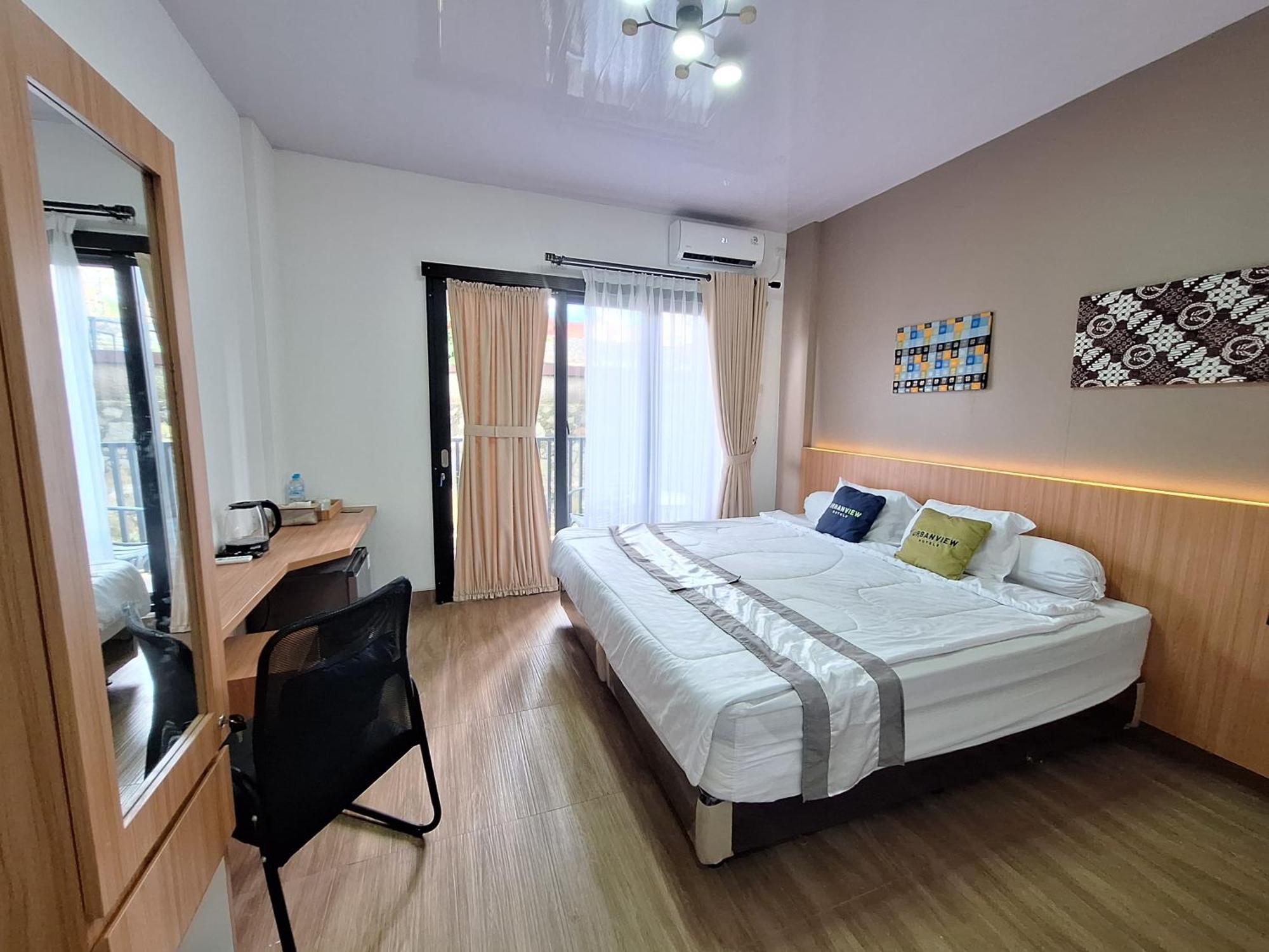 Urbanview Hotel Inkoppabri Cisarua Puncak Exterior photo