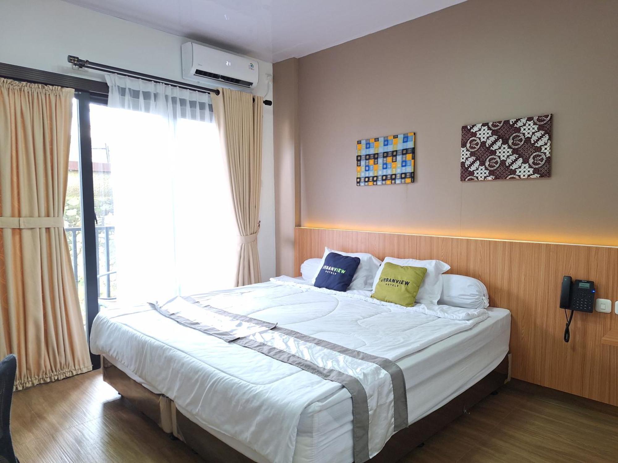Urbanview Hotel Inkoppabri Cisarua Puncak Exterior photo